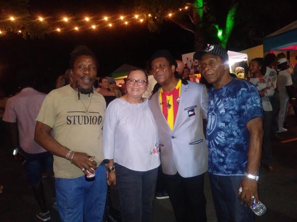 Artists that endorse the movie